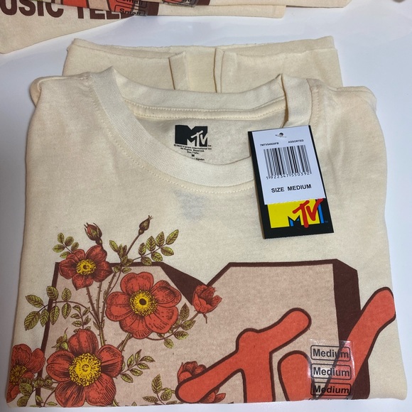 Retro T-Shirt Bundle size S - Picture 3 of 3